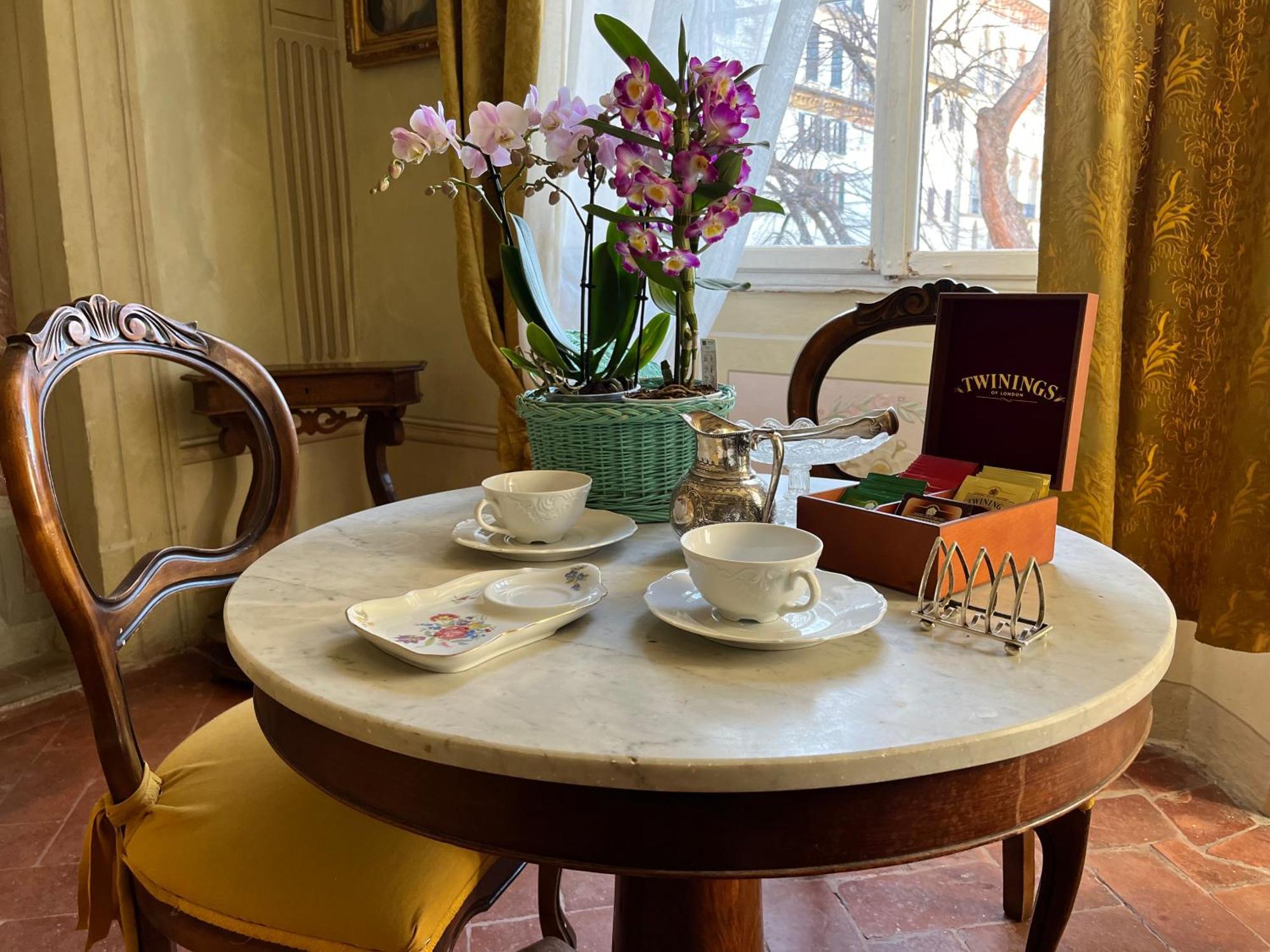 B&B Alla Corte Dei Medici ฟลอเรนซ์ ภายนอก รูปภาพ